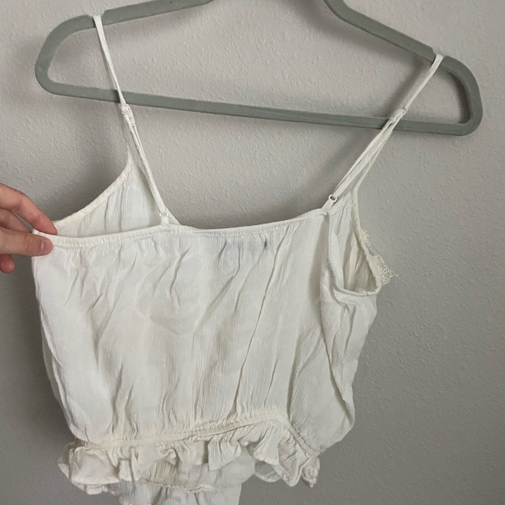 AMERICAN EAGLE - WHITE LACE V-NECK TANK TOP - Picture 9 of 16
